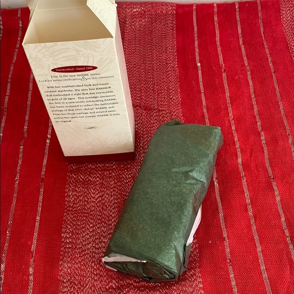 1994 Hallmark Barbie Collector’s Series Ornament - Picture 10 of 11